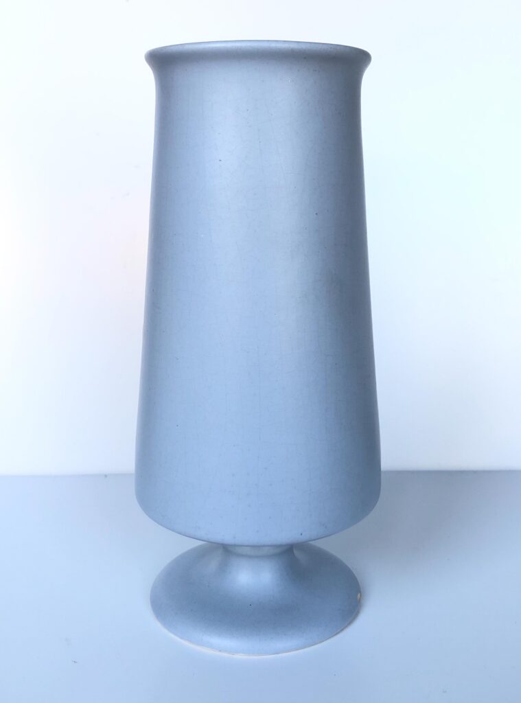 Flora Gouda Vase - Decor Linda 1885 - Mid-Century - side view 1