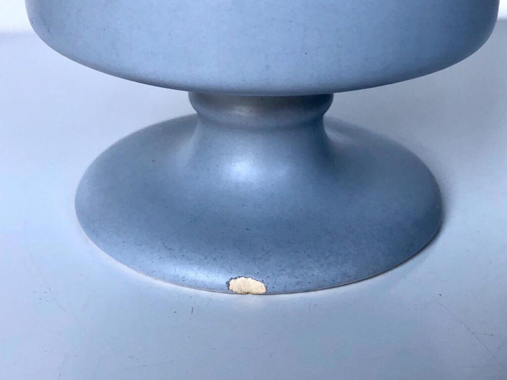 Flora Gouda Vase - Decor Linda 1885 - Mid-Century - detail base chip