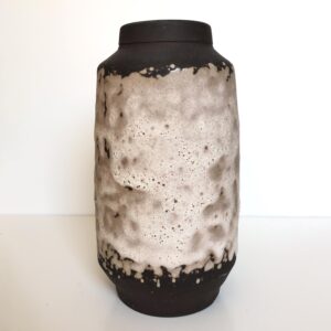 Pottenbakkerij Hellendoorn Fat Lava Vase - Handmade Dutch Studio Pottery - Full view 2