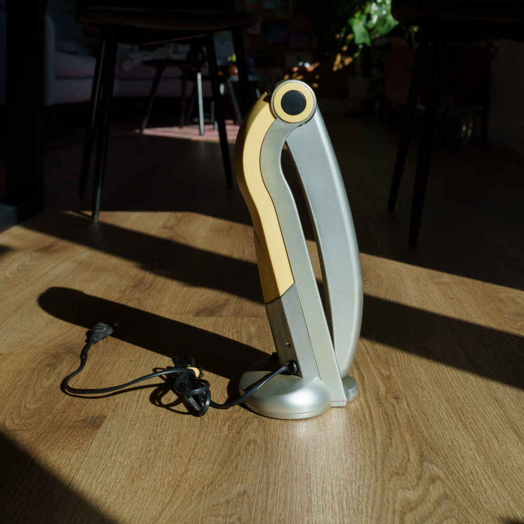 H.T. Huang 'Toucan' Lamp - overview 2