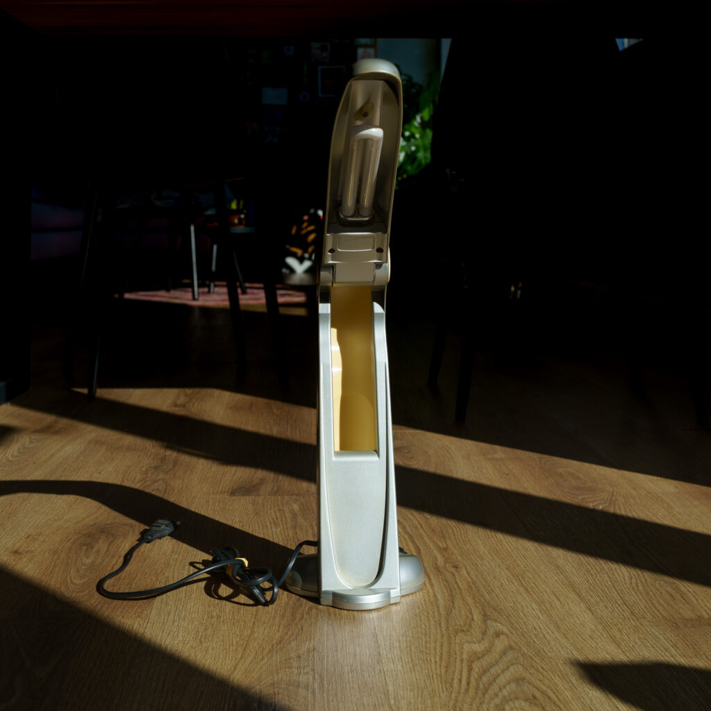H.T. Huang 'Toucan' Lamp - inside