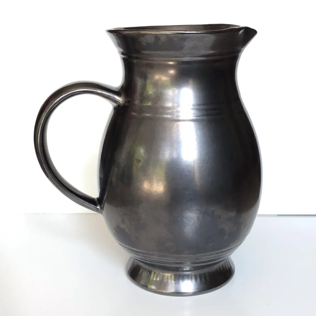 Prinknash Abbey Pottery - Stoneware Gunmetal Jug - steengoed kan van Prinknash Abbey (foto 6)