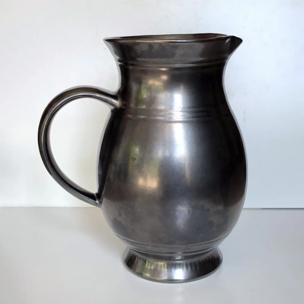 Prinknash Abbey Pottery - Stoneware Gunmetal Jug - steengoed kan van Prinknash Abbey (foto 7)