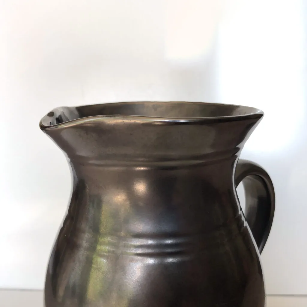 Prinknash Abbey Pottery - Stoneware Gunmetal Jug - steengoed kan van Prinknash Abbey (foto 3)