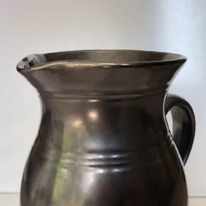 Prinknash Abbey Pottery - Stoneware Gunmetal Jug - steengoed kan van Prinknash Abbey (foto 4)