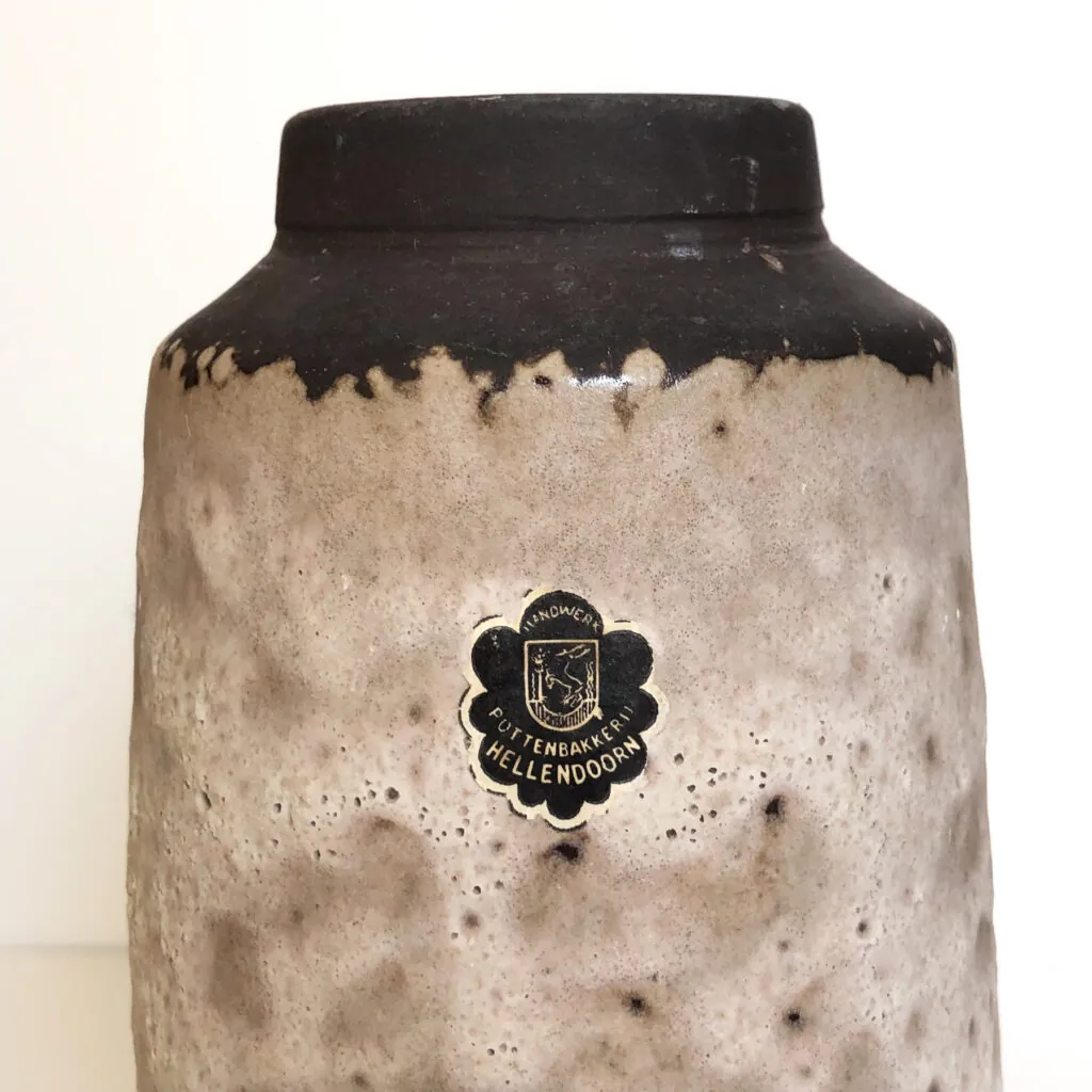 Pottenbakkerij Hellendoorn - Fat Lava Vase - 29cm - Hellendoorn fat lava vaas 29 cm (foto 3)