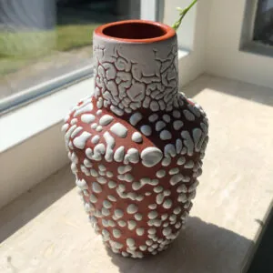 Brown & White Snakeskin Brain Glaze - Studio Vase - studio-aardewerk vaas met slangenhuid glazuur (foto 2)
