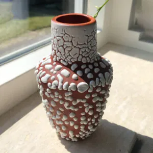 Brown & White Snakeskin Brain Glaze - Studio Vase - studio-aardewerk vaas met slangenhuid glazuur (foto 9)