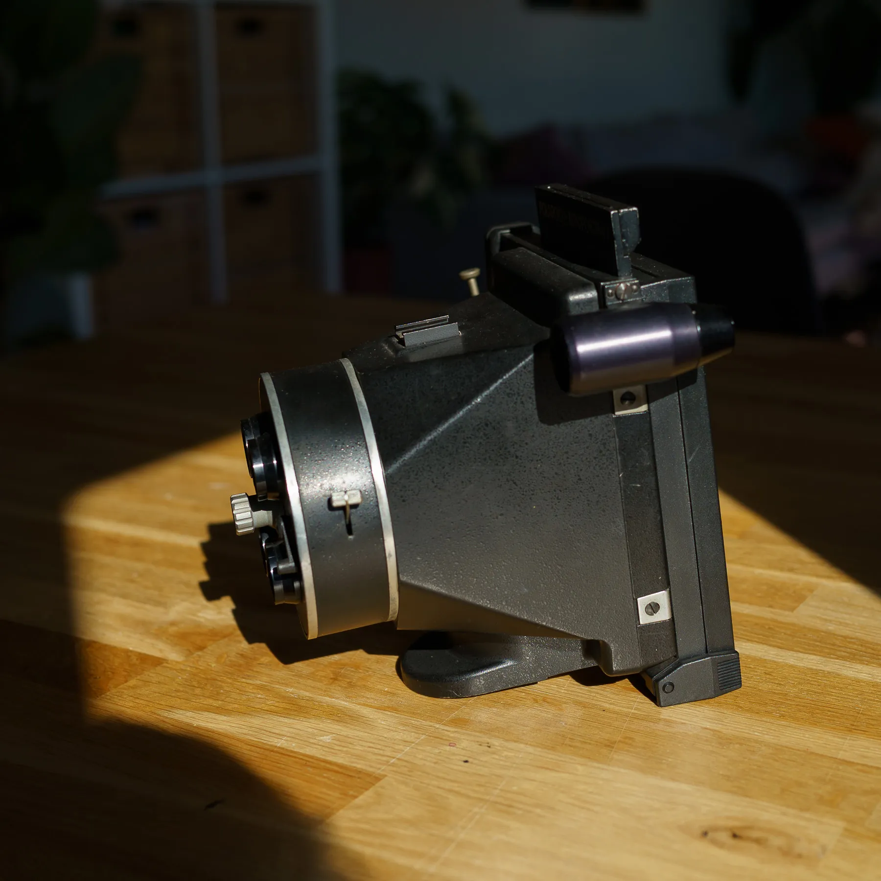 Polaroid Miniportrait Model 401 Cambo - pasfotocamera Polaroid Miniportrait 401 (foto 5)