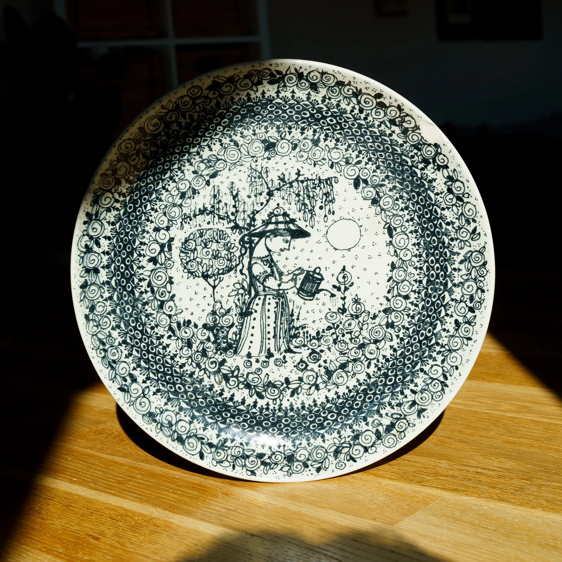 Bjorn Wiinblad Nymølle Wall Plate - Sommer - wandbord 'Zomer' van Bjørn Wiinblad (foto 3)