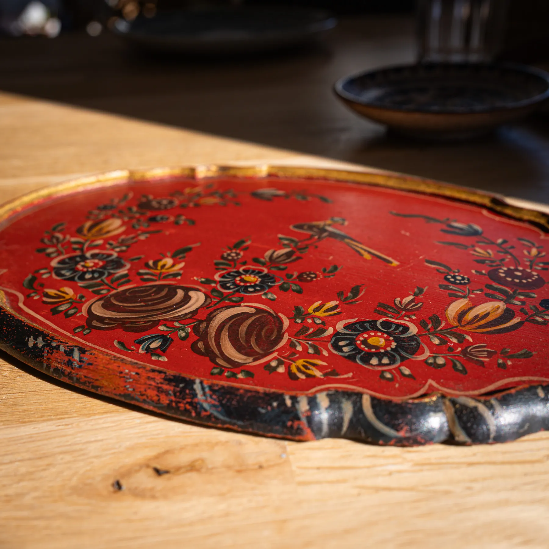 Hindeloopen Hand-Painted Wooden Tray - Bird & Floral - Hindelooper handbeschilderd houten dienblad (foto 7)