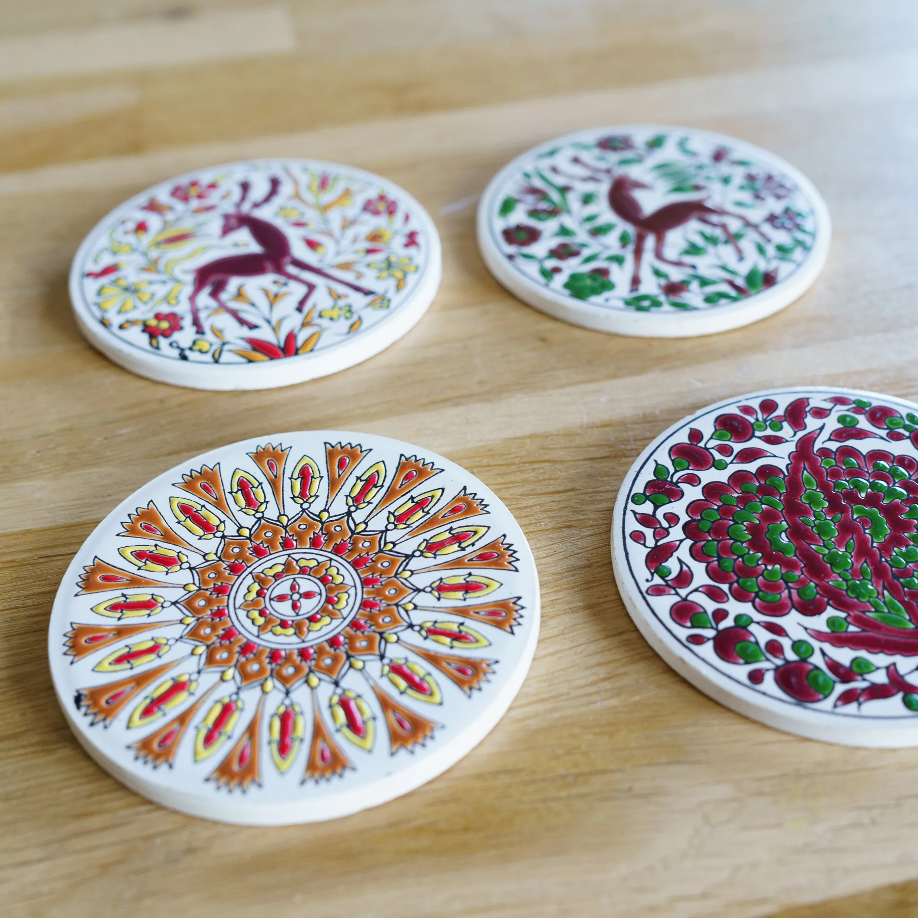 Greek Ceramic Coaster Set – Niarchos & Pandora Rhodes - Griekse keramische onderzetters (foto 3)
