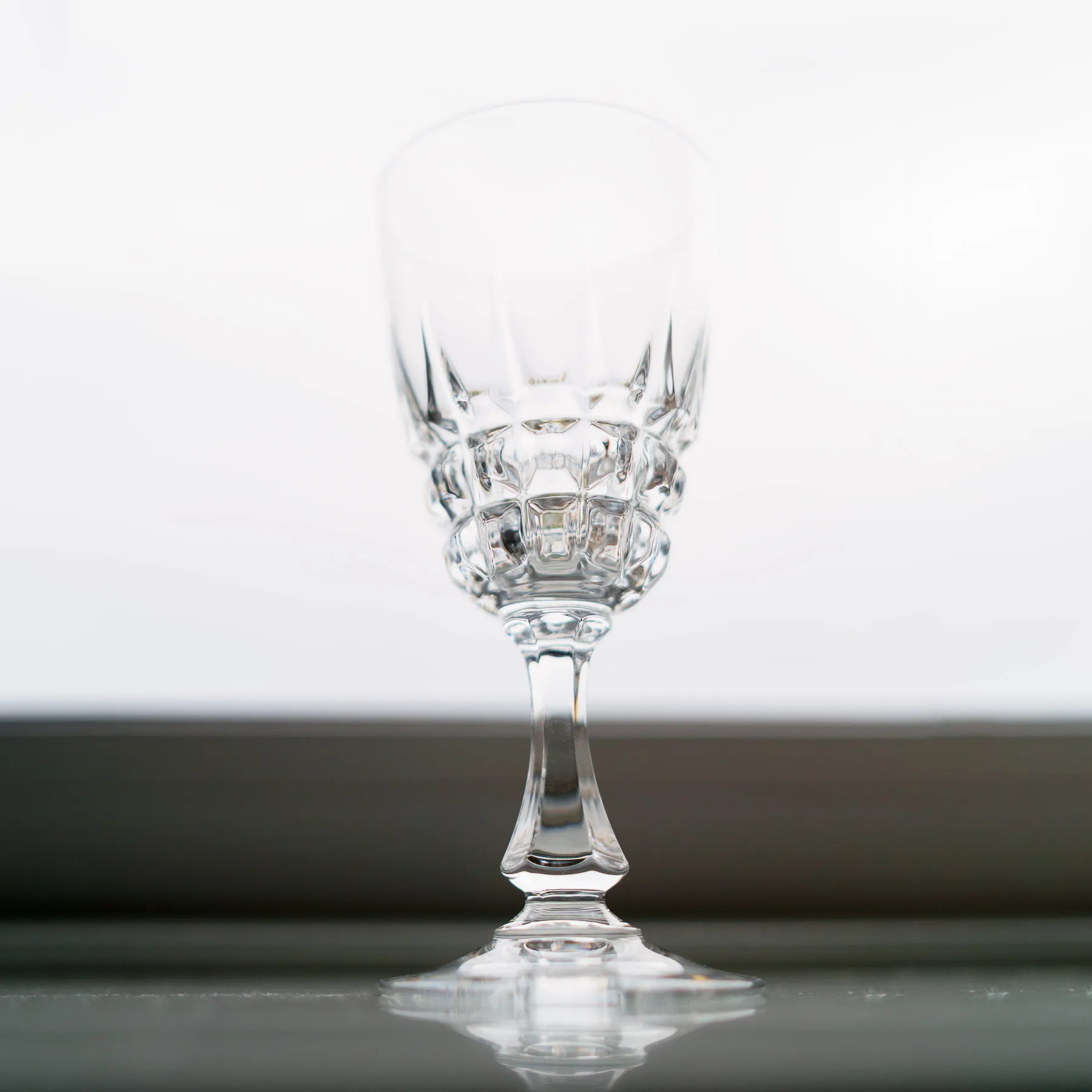 Cristal d’Arques Pompadour Wine Glasses – Set of 5 - kristallen wijnglazen set van 5 (foto 4)