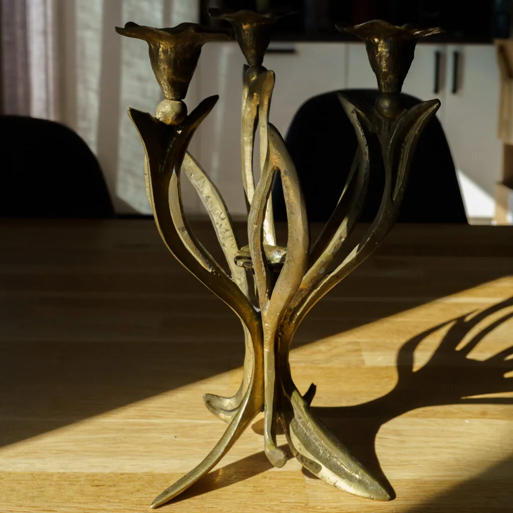 Art Nouveau Style Solid Brass Four-Light Candelabra - vierarmige messing kandelaar (foto 2)