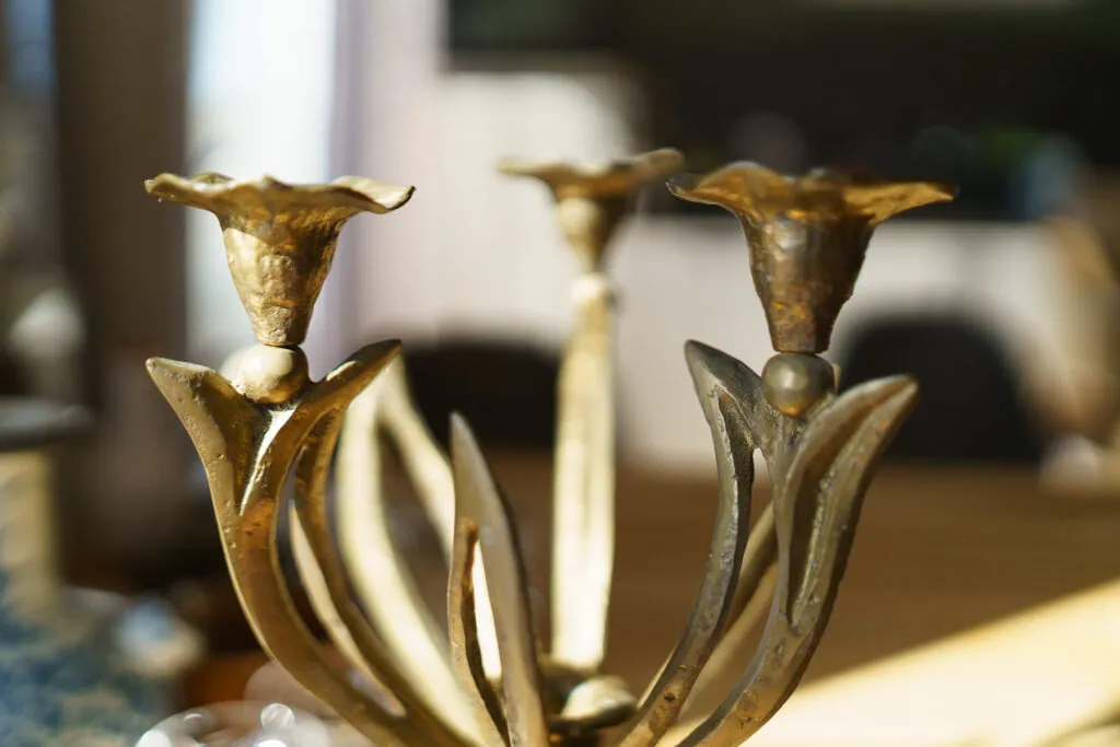 Art Nouveau Style Solid Brass Four-Light Candelabra - vierarmige messing kandelaar (foto 15)