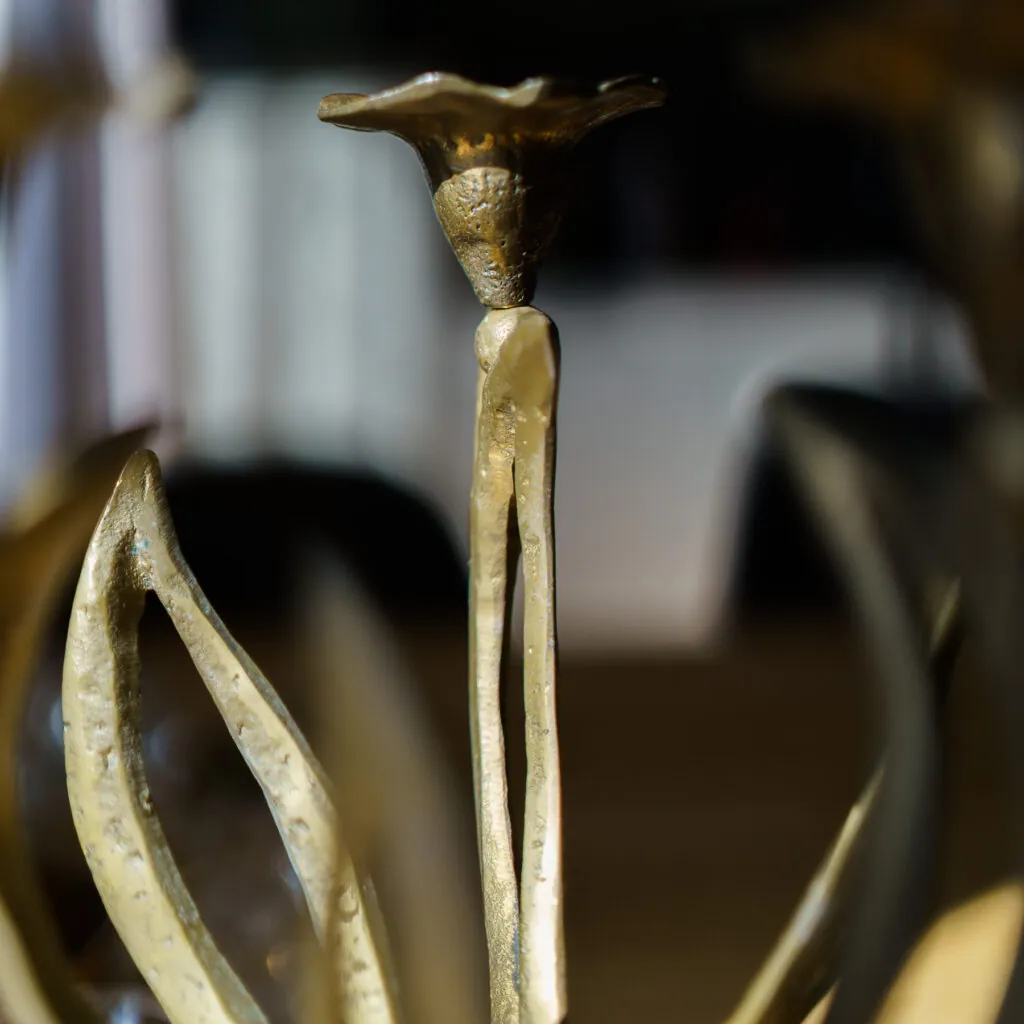 Art Nouveau Style Solid Brass Four-Light Candelabra - vierarmige messing kandelaar (foto 16)